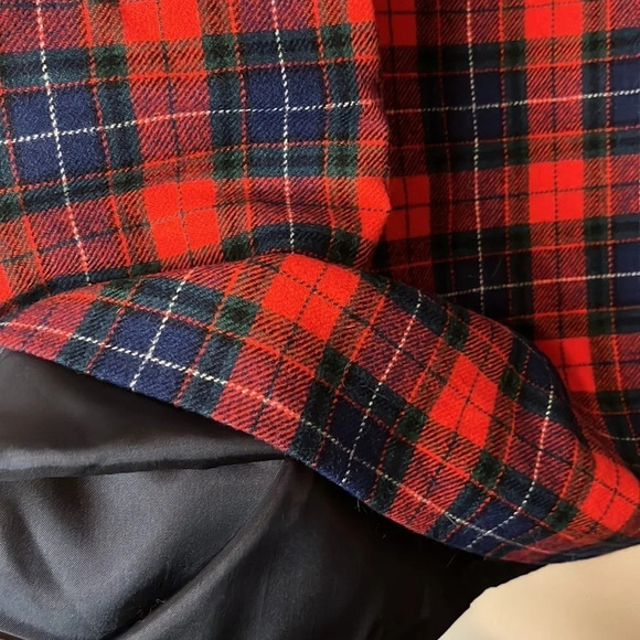 VTG Pendleton Red Plaid 100% Virgin Wool Skirt - Picture 3 of 10